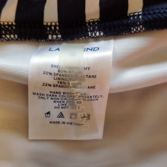Lands' End Ladies Swimsuit Skort 12 - Picture 4 of 6